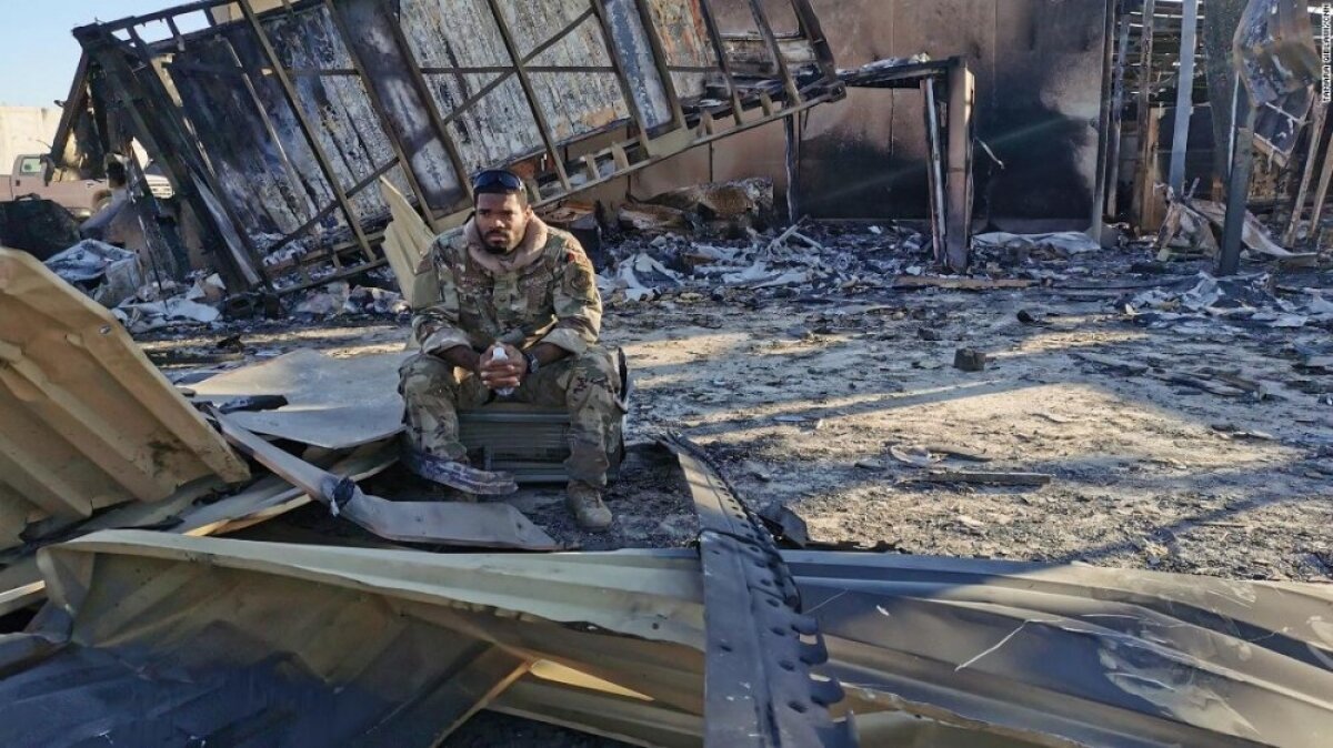 ​"Я пытался найти счастливое место, но был готов на 100% умереть", - американские военнослужащие об атаке на базу "Аль-Асад"