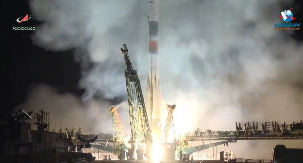 Эффектные кадры пуска ракеты-носителя "Союз-ФГ" с космодрома Байконур: корабль выведен на целевую орбиту