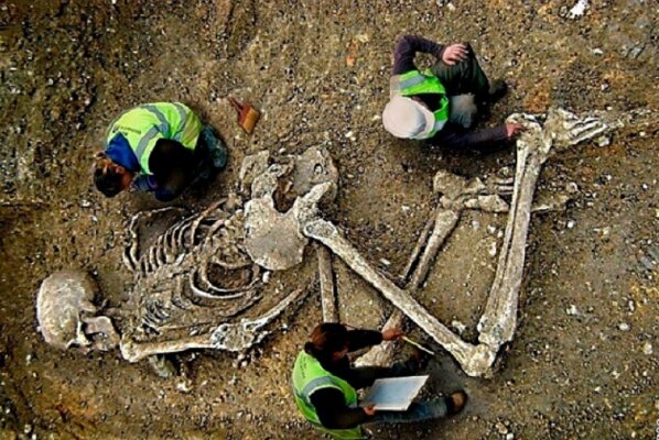В Башкирии найдены останки 6 метрового великана, могила которого защищала жителей от паводков