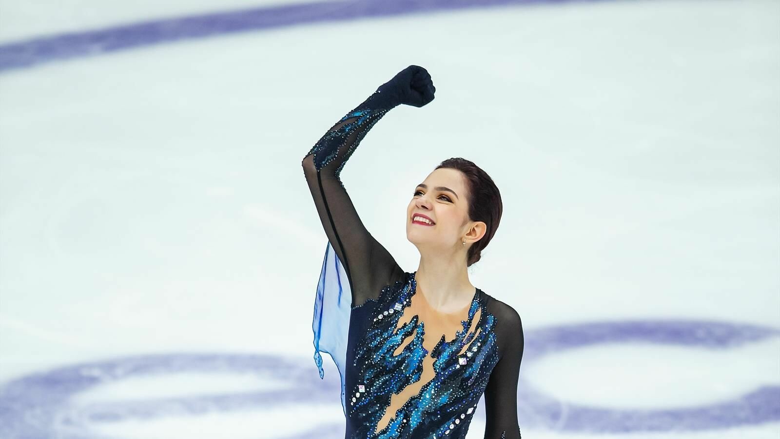 Медведева - ненавистникам: "Почему вы это делаете? Я выступаю за нашу страну"