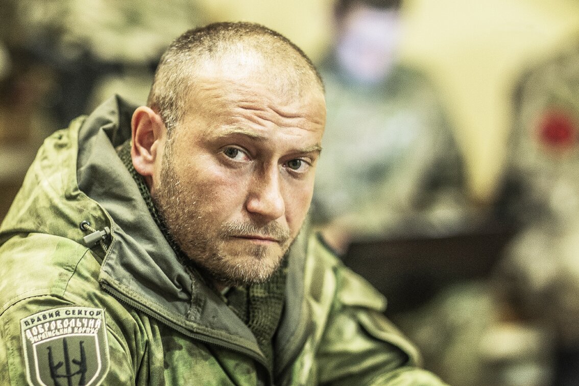 Ярош объявил войну Зеленскому: тысячи националистов "занимают" Донбасс - напряжение растет