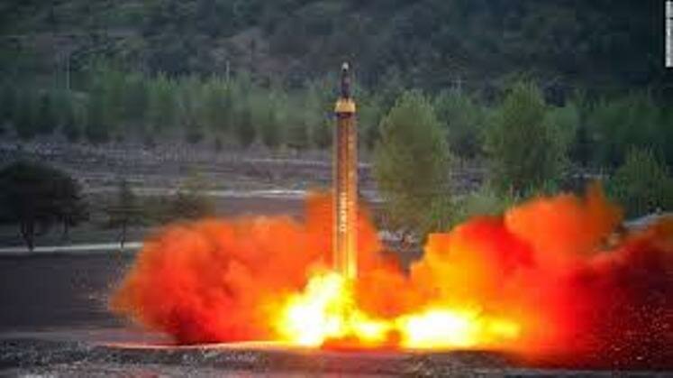 Пентагон: в ближайшие 48 часов КНДР запустит баллистическую ракету нового типа  - СМИ	