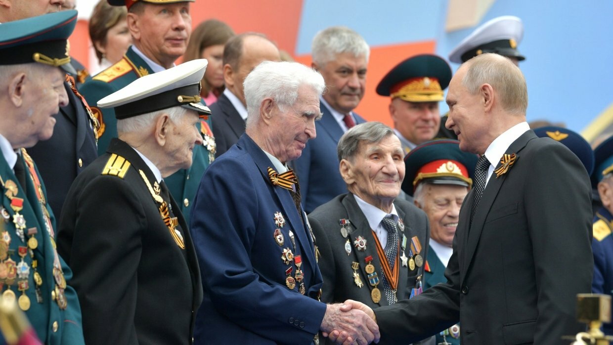 Путин объяснил отсутствие авиации на Параде Победы в Москве