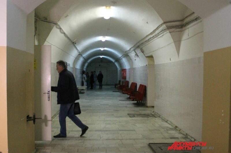 ​В больнице Воронежа пациенты лежат на матрасах, пропахших мочой, а в туалете бегают тараканы – кадры