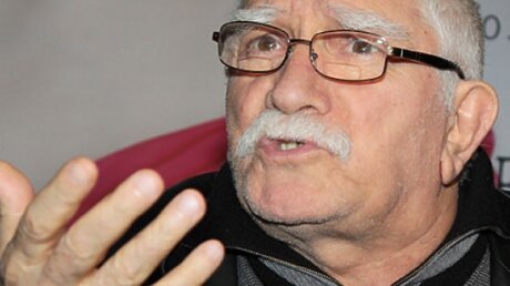 СМИ: Армена Джигарханяна держат в заложниках, преступники могут его гипнотизировать