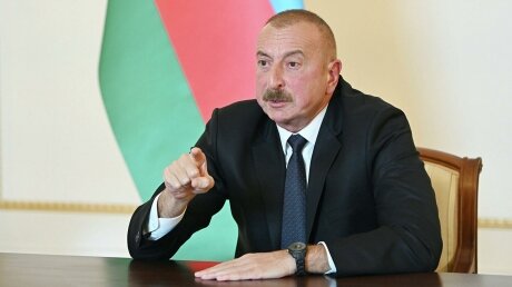 Алиев о желании Пашиняна ввести миротворцев в Карабах: "Это не его дело"