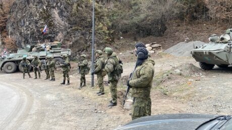 Миротворцы РФ взяли под охрану монастырь в Дадиванке перед передачей села Азербайджану