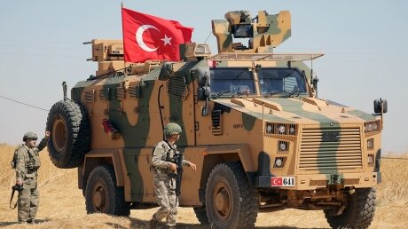 Турки массово перебрасывают свои войска на границу с Арменией