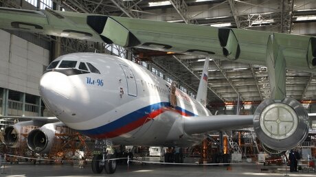 ​Самолет для "первых лиц" России приземлился в Ереване – в Кремле дали комментарий