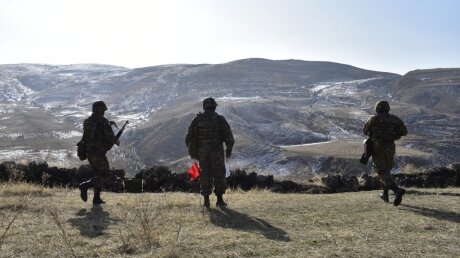 Карабахские бойцы показали, что они не собираются уходить из отвоеванного села Тагавард