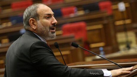 Пашинян ответил на обвинения в многочисленных "промахах" в Карабахе