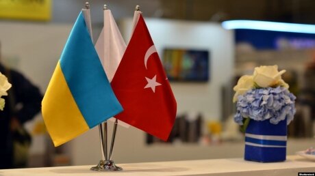 Турция готова заключить с Украиной новый военный договор: в Киеве озвучили детали
