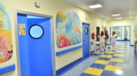 10 младенцев заразились коронавирусом в Италии: медики рассказали об источниках инфицирования