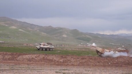 Переброска российского десанта в горные районы Таджикистана попала на видео