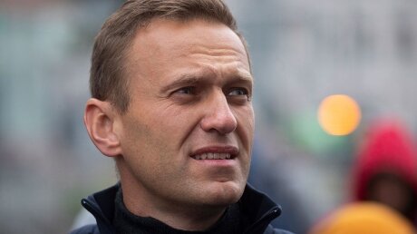 Меркель тайком побеседовала с Навальным в клинике Charitе - подробности