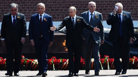 "Он родной для миллионов людей", - тост Путина в честь ветеранов Великой Отечественной Войны