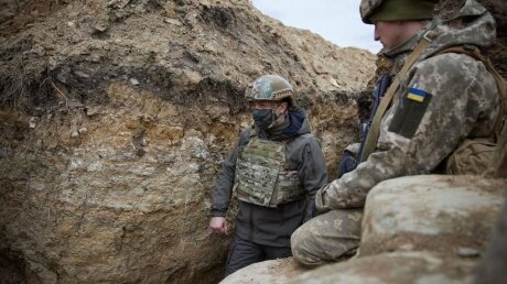Зеленский заявил о снайперской войне в Донбассе 