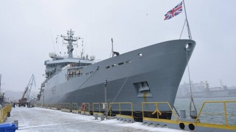 Британским кораблям разрешили посещать Крым