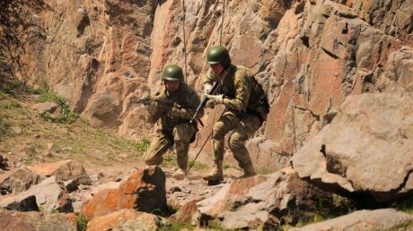 ​Таджикистан снова ведет обстрелы Киргизии, применяя минометы: СМИ сообщили подробности