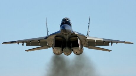 В Ливии сбит истребитель МиГ-29 с российским пилотом: "Не долетая 45 километров до аэродрома"