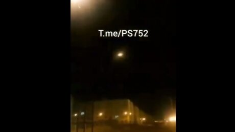 В Сети появилось видео с возможным попаданием иранской ракеты по украинскому Boeing 737