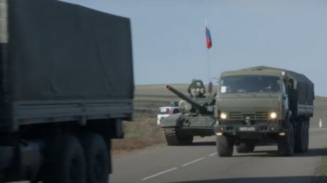 В Сети появились кадры направляющегося конвоя российских миротворцев в Карабах