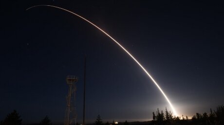 Ядерные ракеты США из космоса разрушат любую страну – у России есть один выход