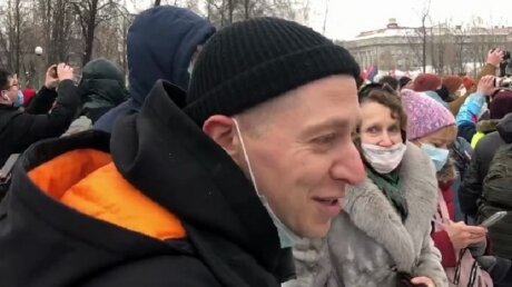 Рэпера Оксимирона задержали на митинге в Петербурге в его день рождения