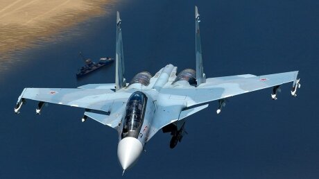 Су-30СМ снял "воздушный скальпель" с американского самолета – СМИ