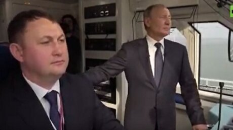 Путин потроллил Ротенберга перед запуском ж/д движения на Крымском мосту: "Выпил что ли?"