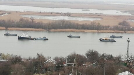 Боевые корабли Каспийской флотилии в Дону попали в объективы камер