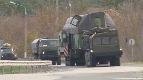 Уникальные кадры загрузки ракеты "Ярс" с ядерной боеголовкой в пусковую установку