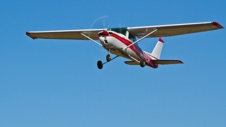 Столкновение самолетов Piper и Cessna в Ленобласти: три человека погибли в авиакатастрофе