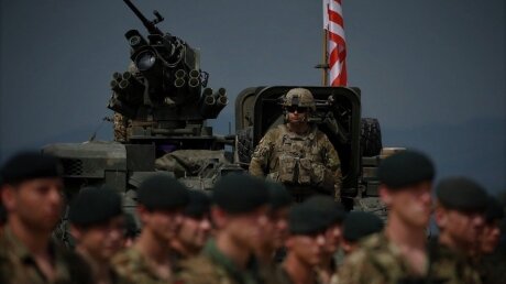 Войска НАТО активизировались в 20 километрах от границы России