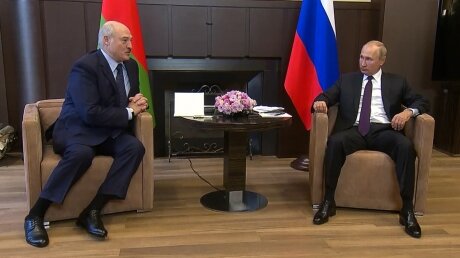 Лукашенко пришел к Путину с чемоданом документов по самолету Ryanair и Протасевичу