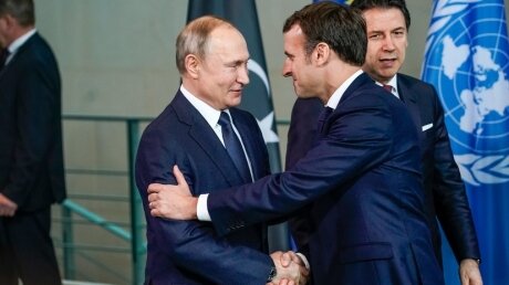 "Будущее с теми, с кем Россия", - Шафран похвалила Макрона за верность Путину