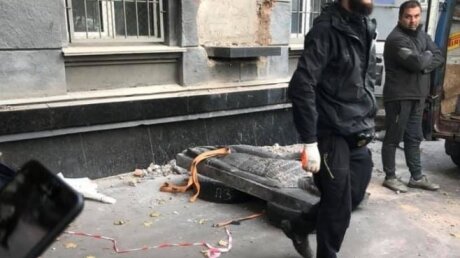 украина, одесса, жуков, памятник, барельев, снос, реакция, скабеева, националисты, радикалы, видео