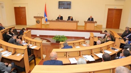 Статус русского языка обсудит парламент Арцаха уже в январе 