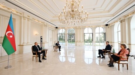"Лучше быть на нашей стороне", - Алиев пригрозил Нидерландам Россией