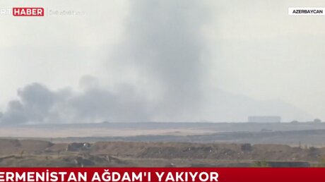 Агдам горит: ВС Армении поджигают жилые районы, танки и леса, покидая Карабах
