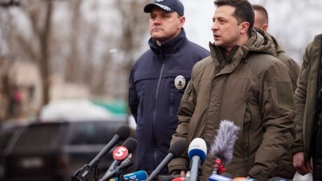 Слухи о "вторжении" России на Украину вынудили Зеленского сказать "правду"