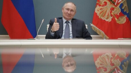 Путин рассказал, что с ним произошло через 12 часов после второй прививки от коронавируса