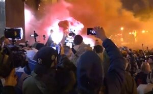 Донбасс, разведение войск, Золотое, Владимир Зеленский, протесты, националисты, Киев