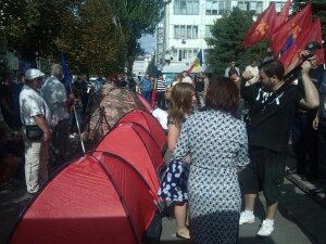 молдавия, кишинев, протесты, отставка президента, митинг 
