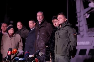 Владимир Зеленский, Украина, Очаков, Николаевская область, встреча, корабли, катера, буксир, Никополь, Бердянск, Яны Капу, критика, Россия, Владимир Путин, видео