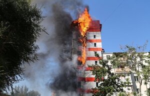 Ростов, Ростов-на-Дону, фото, происшествия, пожар, отель, гостиница, возгорание, эвакуация, люди, общество, Россия, РФ, спасатели, МЧС, центр, дети, очевидцы, жертвы, смерть, погибшие, информация