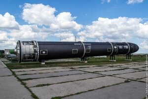Украина, ядерное оружие, атомная бомба, ракета, производство, мнение, генерал, сатана, Днепропетровск