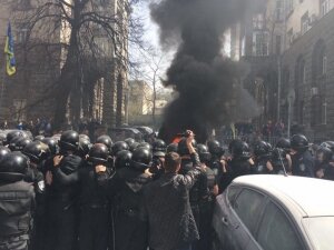 Украина, Петр Порошенко, автомайдан, радикалы, администрация Порошенко, шины