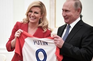 путин, президент хорватии, подарок, футболка, трамп, чемпионат мира, футбол, финал 