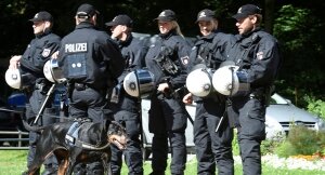 гамбург, германия, берлин, полицейские, безопасность, саммит g20, неприличная вечеринка, неприемлемое поведение